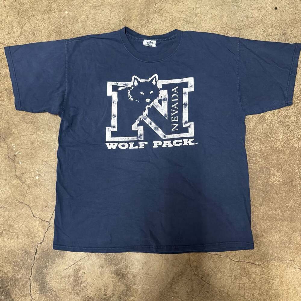 TLC Sportswear Nevada Wolf Pack T-Shirt Size XL Blue
